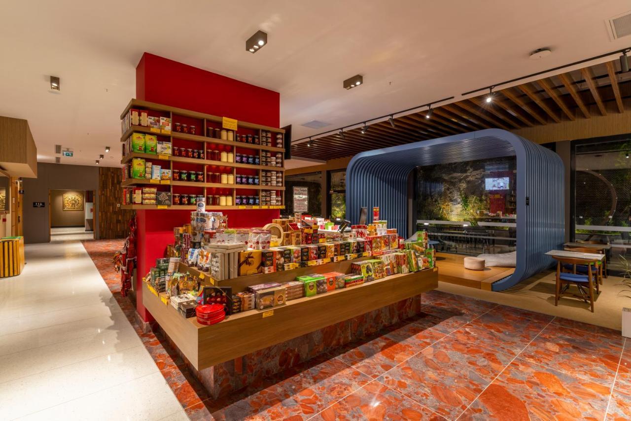 Mercure Trabzon Hotel Luaran gambar The Coffee Bean & Tea Leaf in Hong Kong