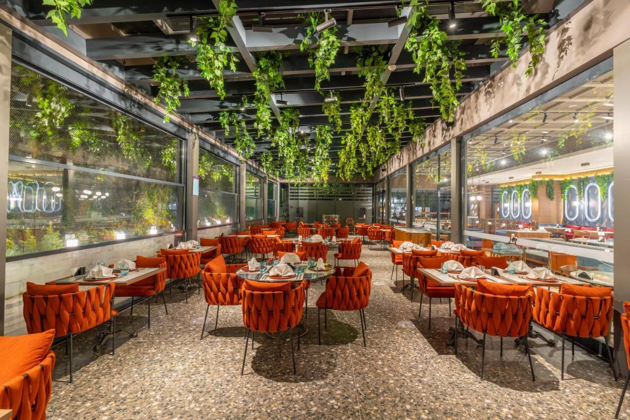 Mercure Trabzon Hotel Luaran gambar The interior of the restaurant
