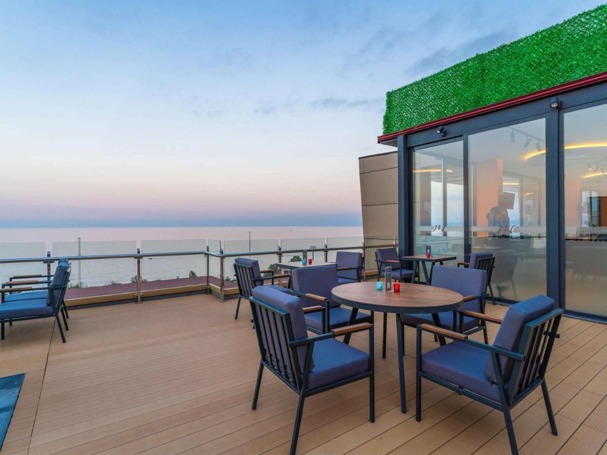 Mercure Trabzon Hotel Luaran gambar The Sky Bar