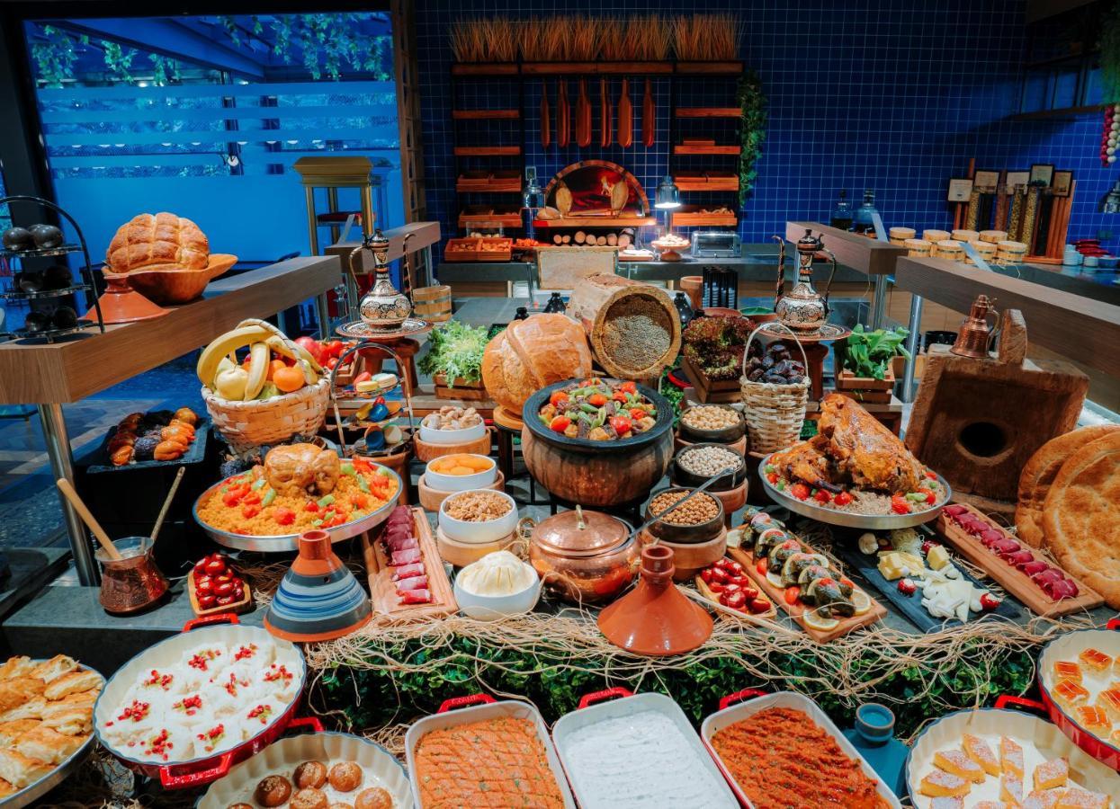 Mercure Trabzon Hotel Luaran gambar A buffet at a hotel