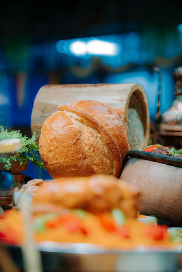 Mercure Trabzon Hotel Luaran gambar A loaf of bread